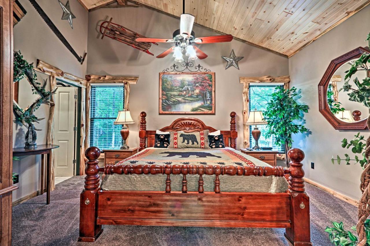 Eclectic Cabin With Hot Tub 1 Mi To Ober Gatlinburg Villa Exterior photo